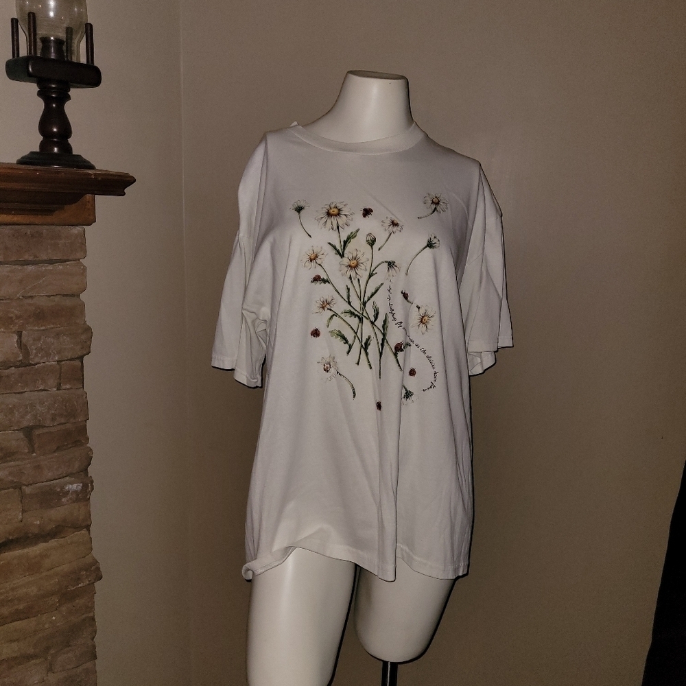 Dasey tshirt  Hanes lg